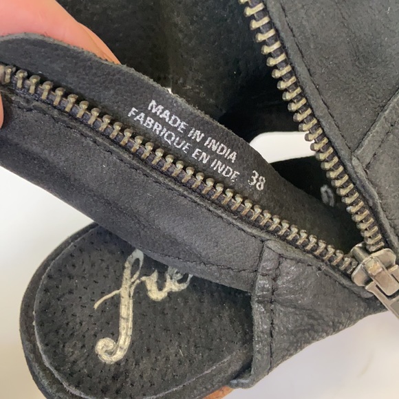 Free People Effie Block Heel Cut Out Bootie Black Size 38 - Picture 13 of 16